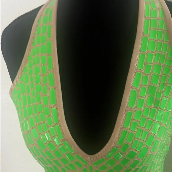 BCBGMAXAZRIA Green Sequin Halter Dress. Sz Small - Picture 4 of 9